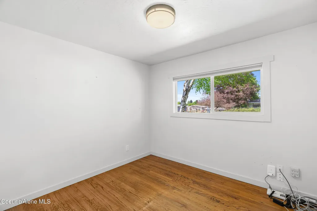 7040 N 15th Street Dalton Gardens ID 83815