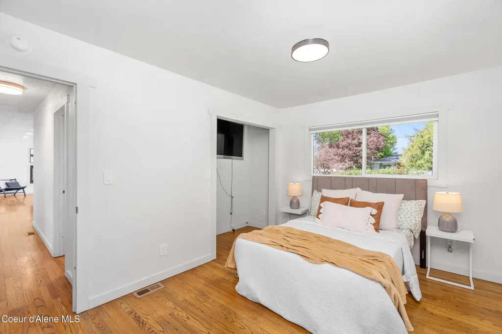 7040 N 15th Street Dalton Gardens ID 83815