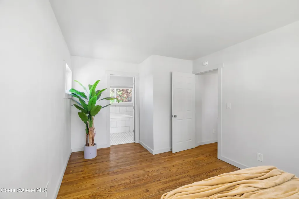 7040 N 15th Street Dalton Gardens ID 83815