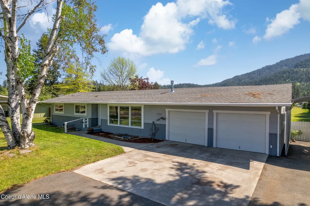 7040 N 15th Street Dalton Gardens ID 83815