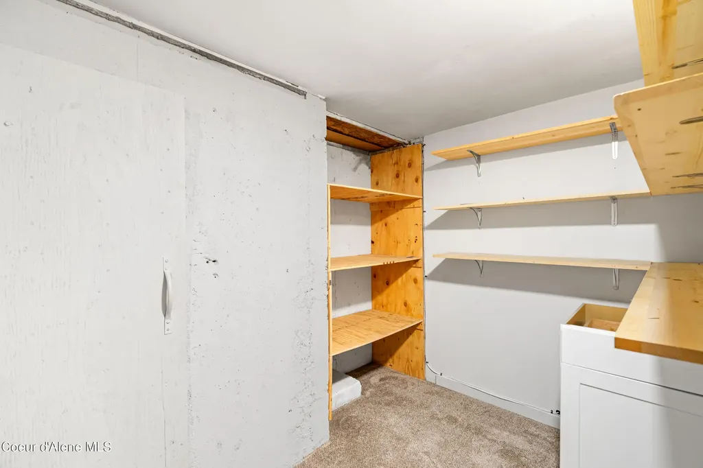 7040 N 15th Street Dalton Gardens ID 83815