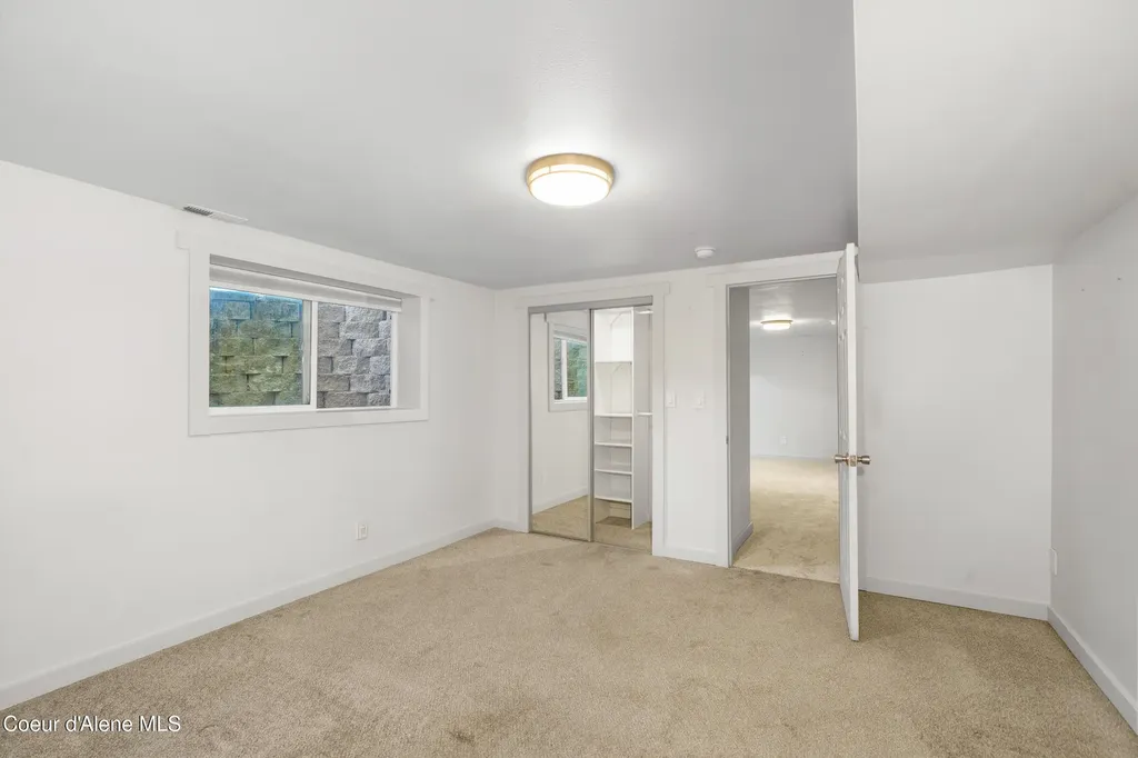 7040 N 15th Street Dalton Gardens ID 83815