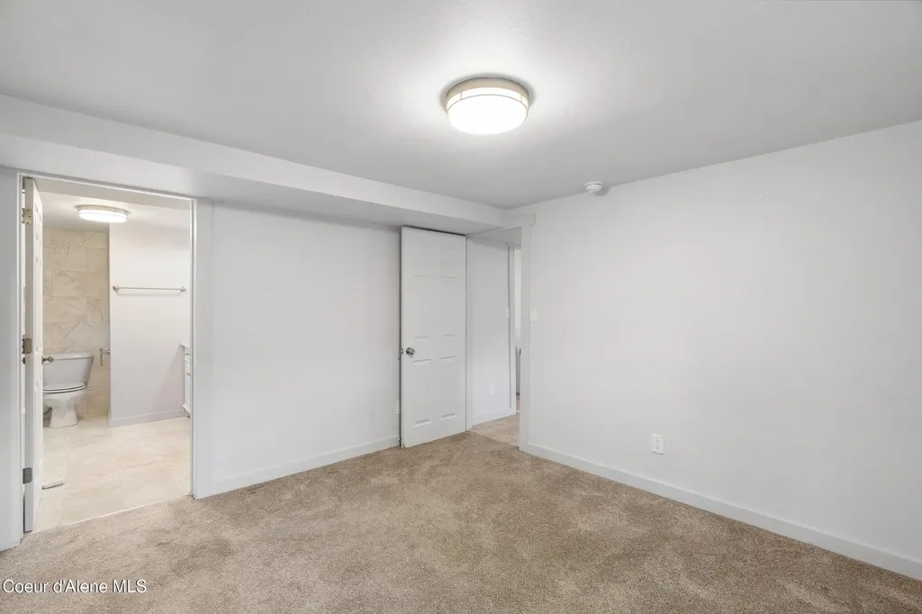 7040 N 15th Street Dalton Gardens ID 83815