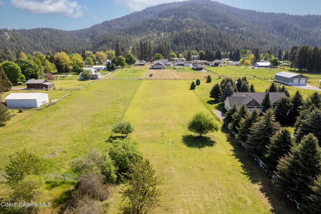 7040 N 15th Street Dalton Gardens ID 83815