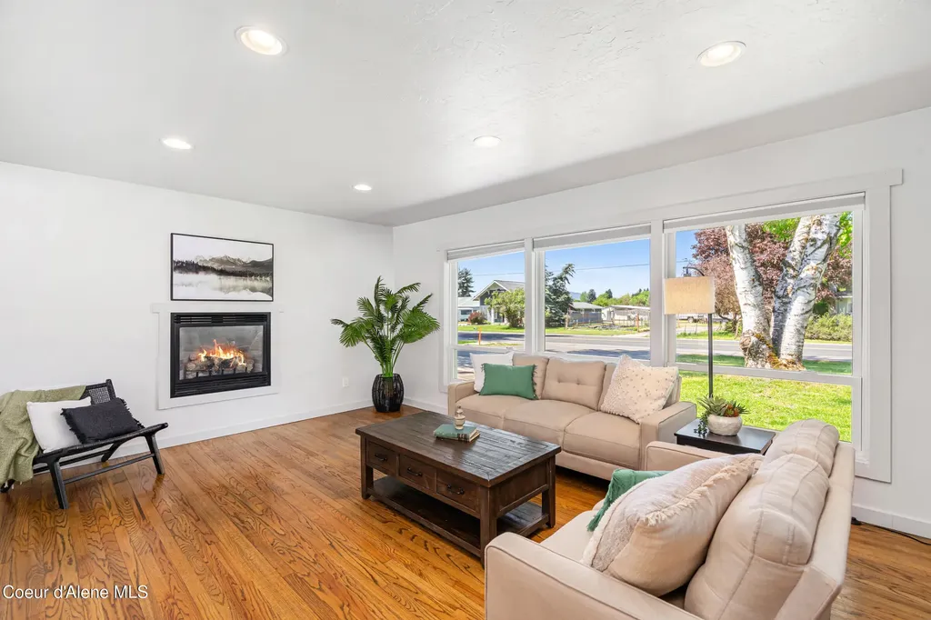 7040 N 15th Street Dalton Gardens ID 83815