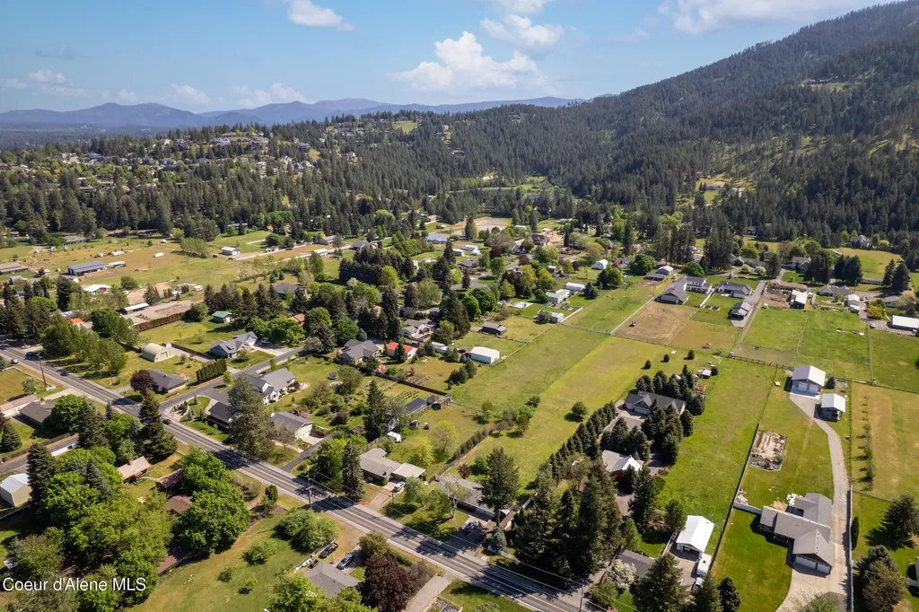 7040 N 15th Street Dalton Gardens ID 83815