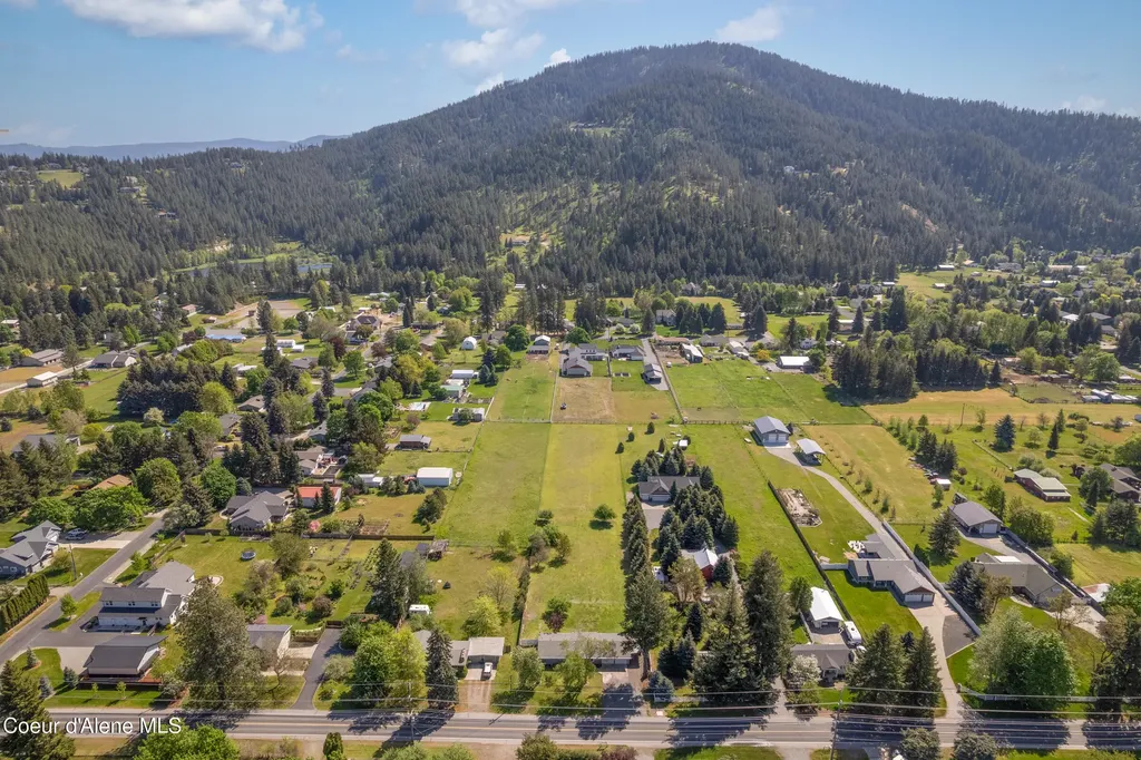 7040 N 15th Street Dalton Gardens ID 83815