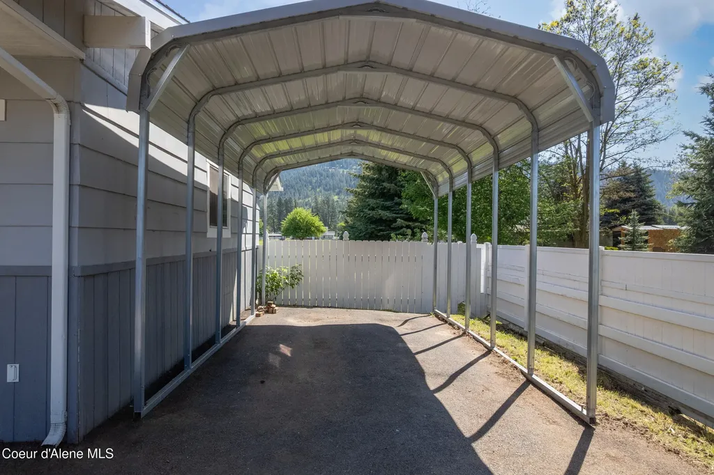 7040 N 15th Street Dalton Gardens ID 83815