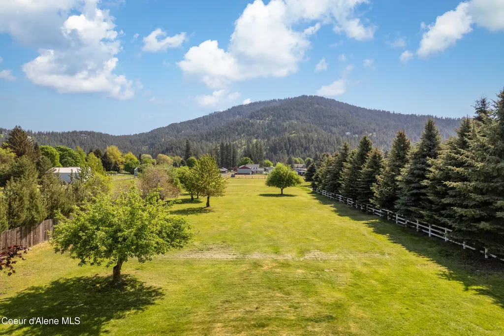 7040 N 15th Street Dalton Gardens ID 83815