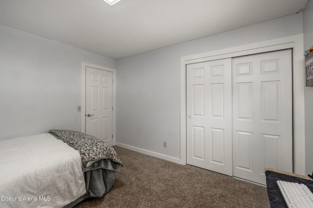 10378 N Bateman Street Hayden ID 83835