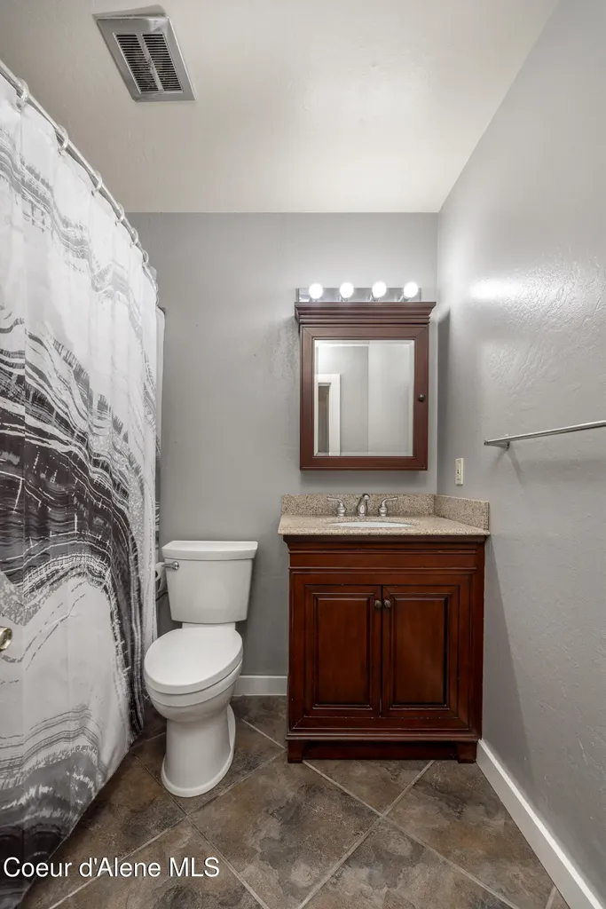 10378 N Bateman Street Hayden ID 83835