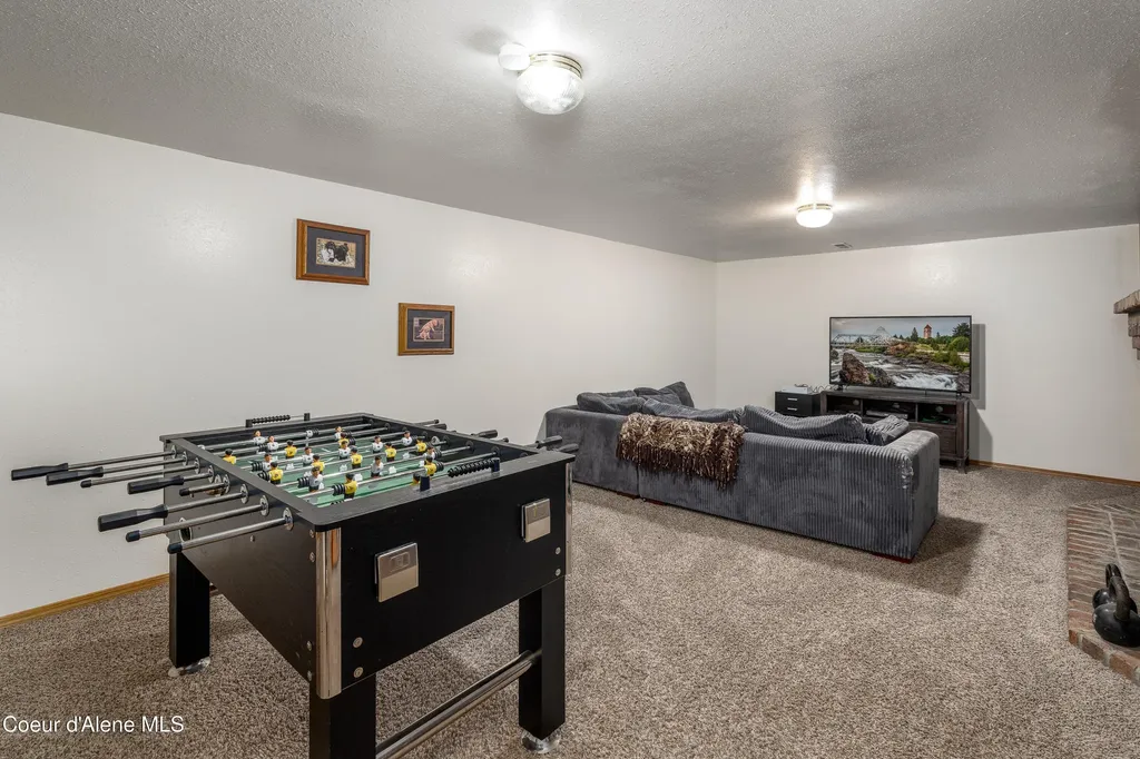 10378 N Bateman Street Hayden ID 83835