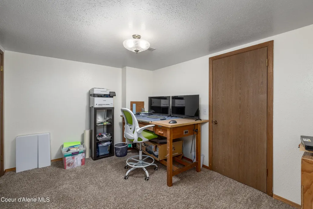 10378 N Bateman Street Hayden ID 83835