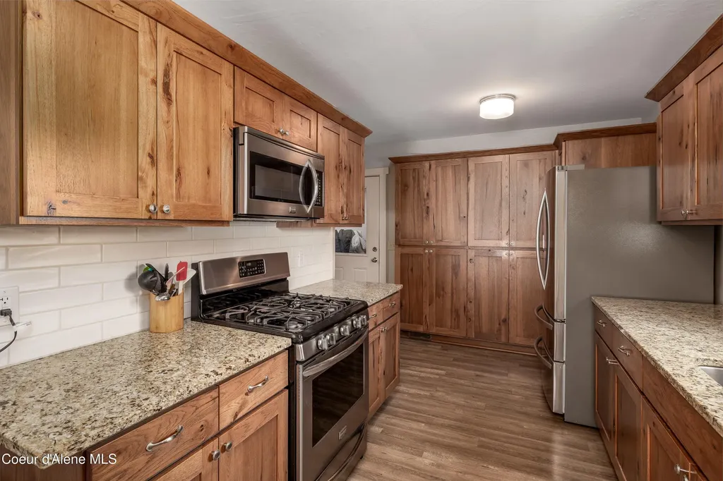 10378 N Bateman Street Hayden ID 83835