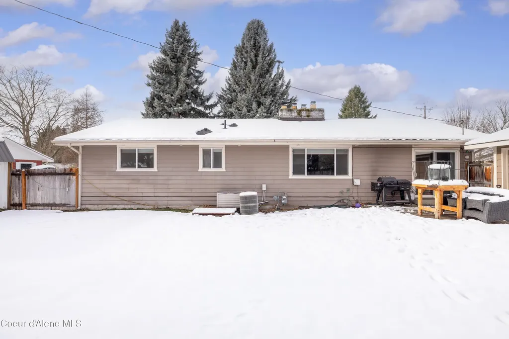 10378 N Bateman Street Hayden ID 83835