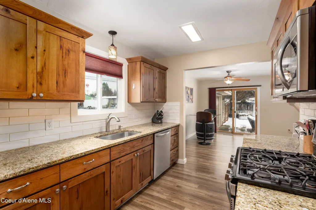 10378 N Bateman Street Hayden ID 83835