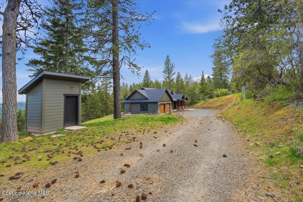 8606 W Bennion Road Worley ID 83876