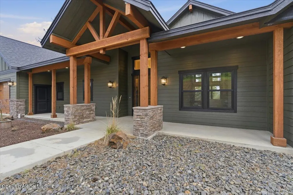 8606 W Bennion Road Worley ID 83876