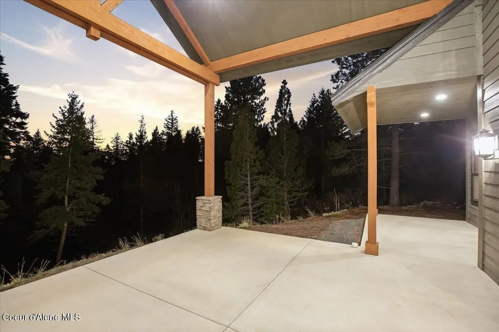 8606 W Bennion Road Worley ID 83876