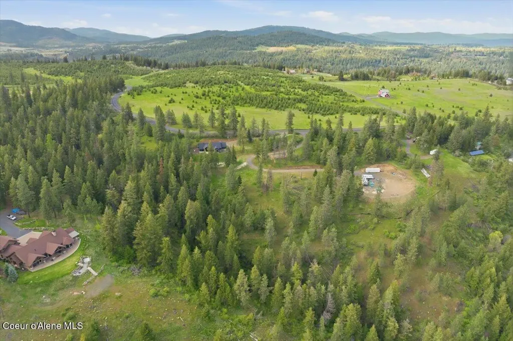 8606 W Bennion Road Worley ID 83876