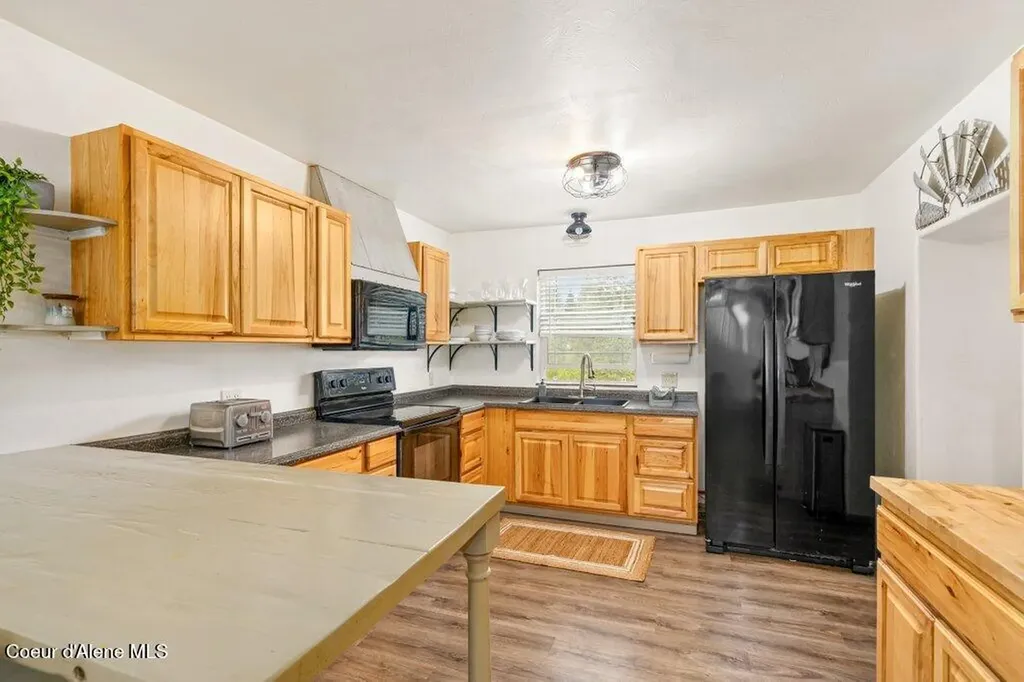 2434 W Wesson Avenue Athol ID 83801