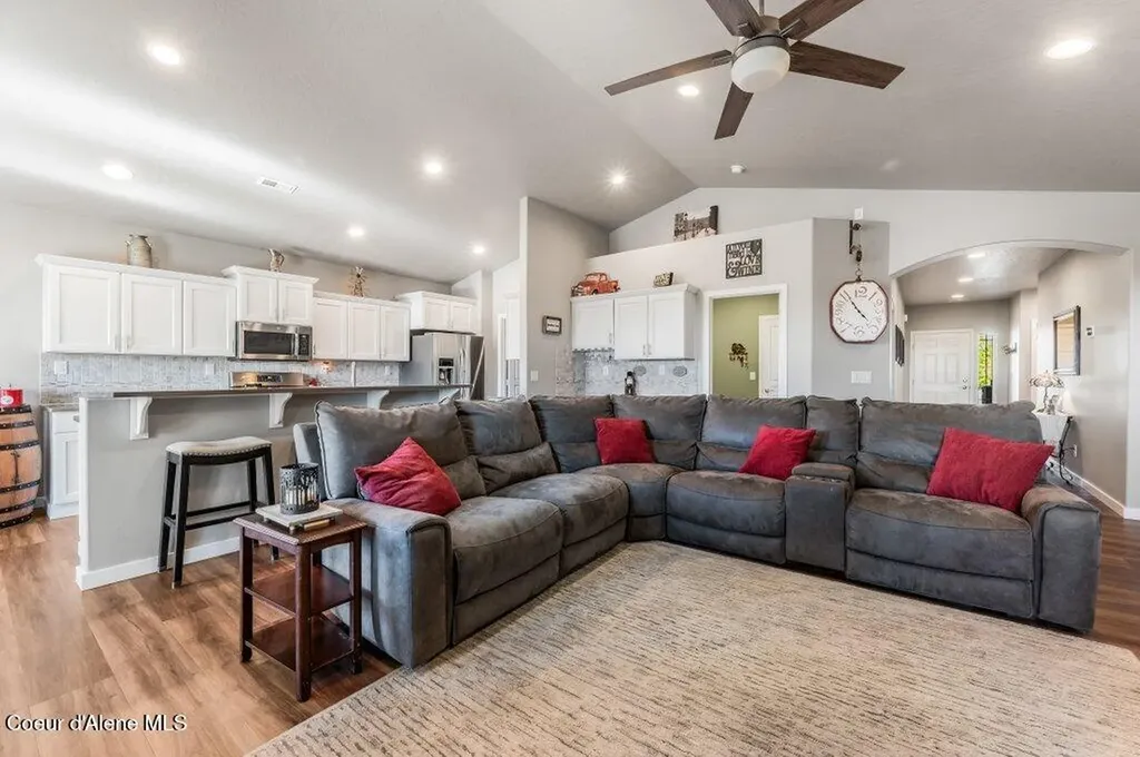4601 N Connery Loop Post Falls ID 83854