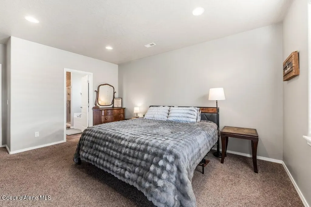 4601 N Connery Loop Post Falls ID 83854
