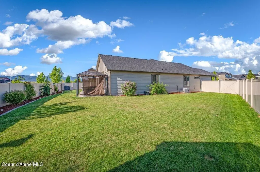 4601 N Connery Loop Post Falls ID 83854