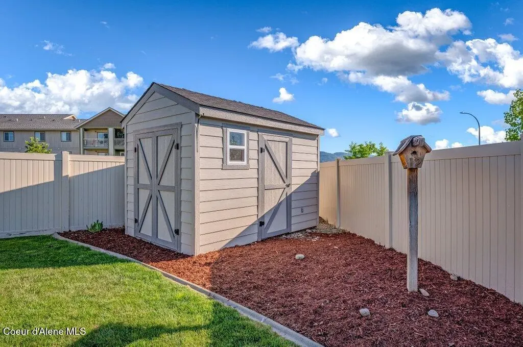 4601 N Connery Loop Post Falls ID 83854