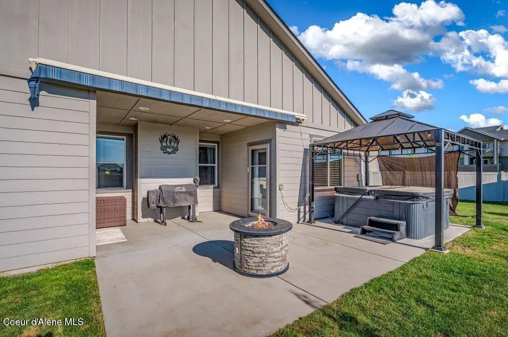 4601 N Connery Loop Post Falls ID 83854