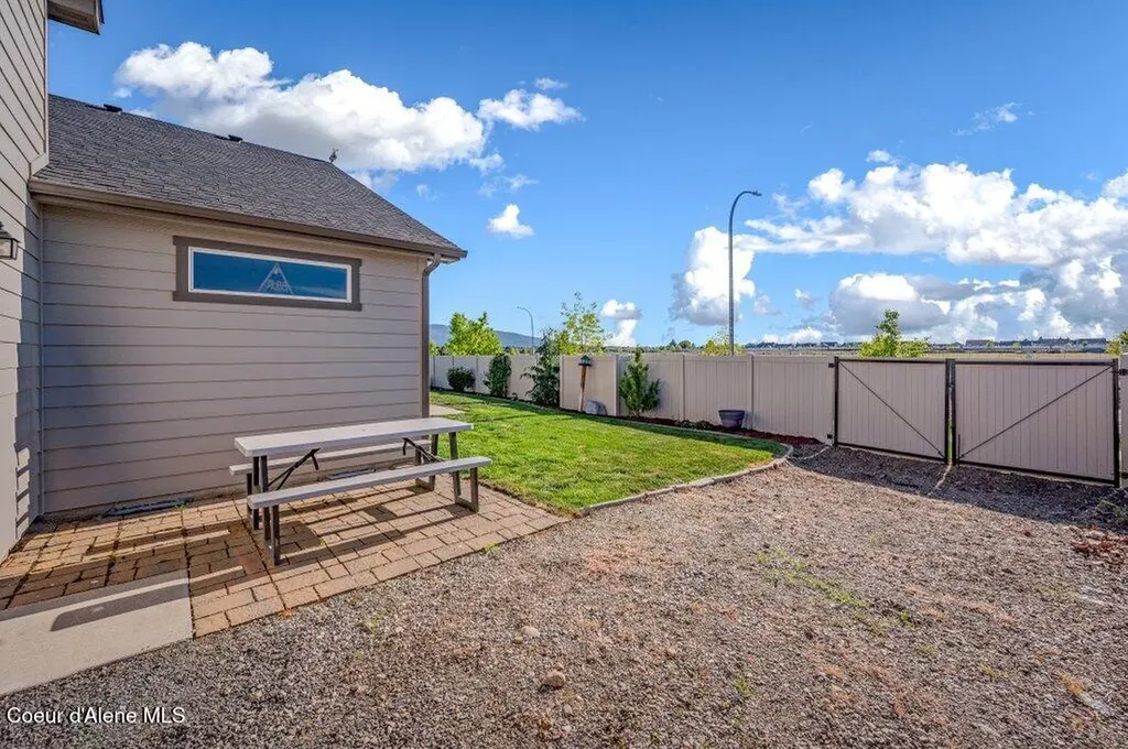 4601 N Connery Loop Post Falls ID 83854