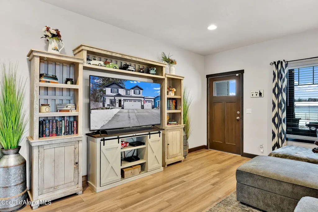 10589 N Crimson Drive Hayden ID 83835