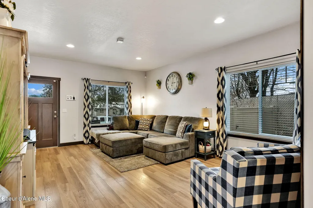 10589 N Crimson Drive Hayden ID 83835