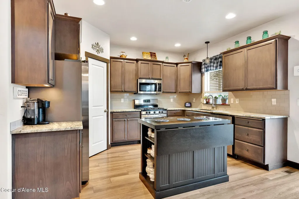 10589 N Crimson Drive Hayden ID 83835