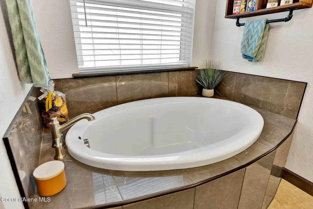 10589 N Crimson Drive Hayden ID 83835