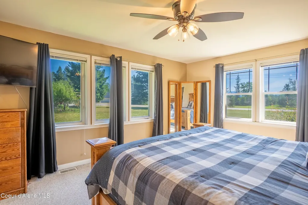 72 Leisure Lane Sandpoint ID 83864
