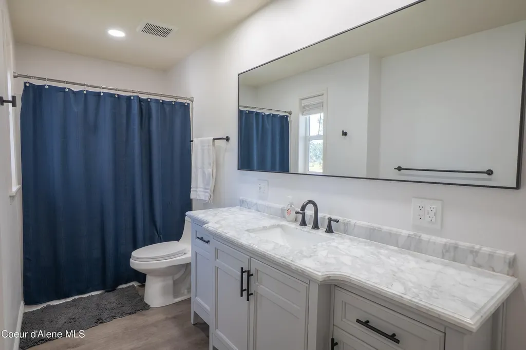 72 Leisure Lane Sandpoint ID 83864