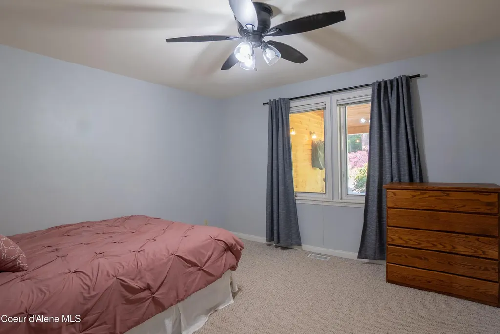 72 Leisure Lane Sandpoint ID 83864