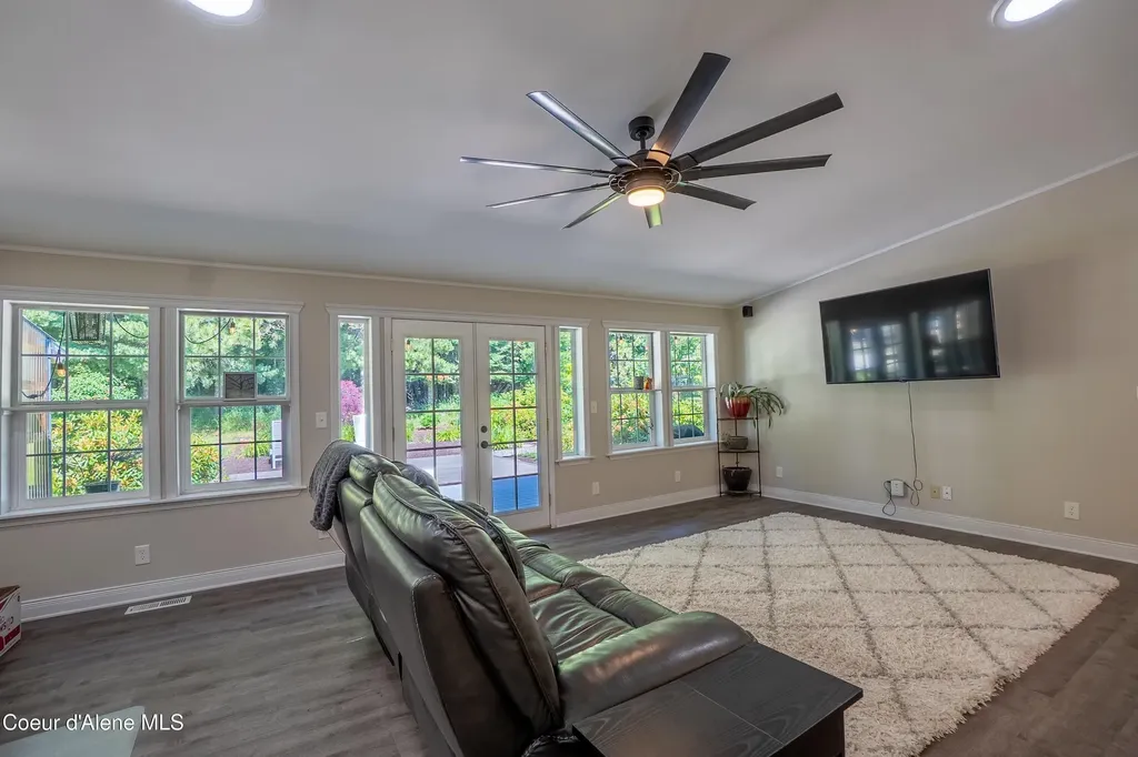72 Leisure Lane Sandpoint ID 83864
