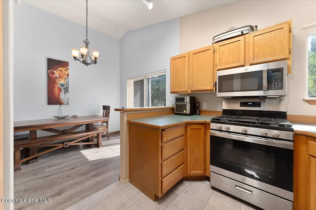 26438 N Clagstone Road Athol ID 83801