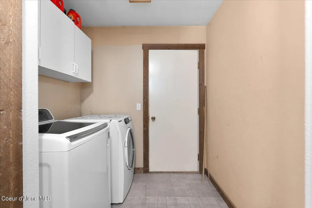 26438 N Clagstone Road Athol ID 83801