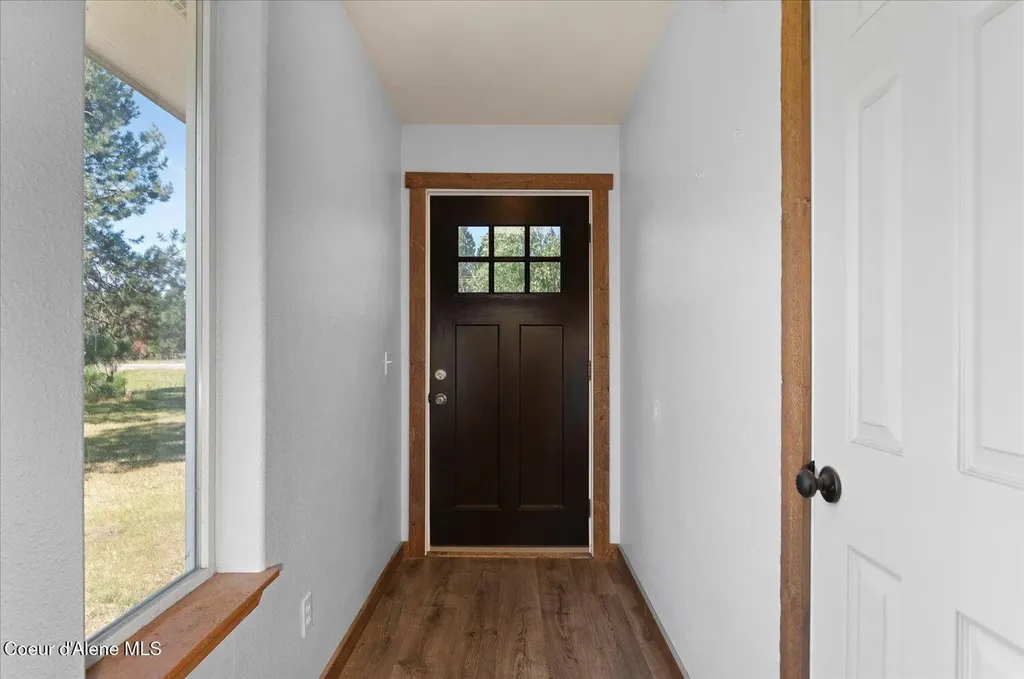 26438 N Clagstone Road Athol ID 83801
