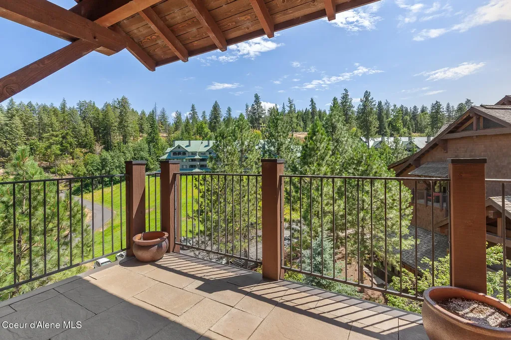 4669 S Arrow Point Drive Harrison ID 83833