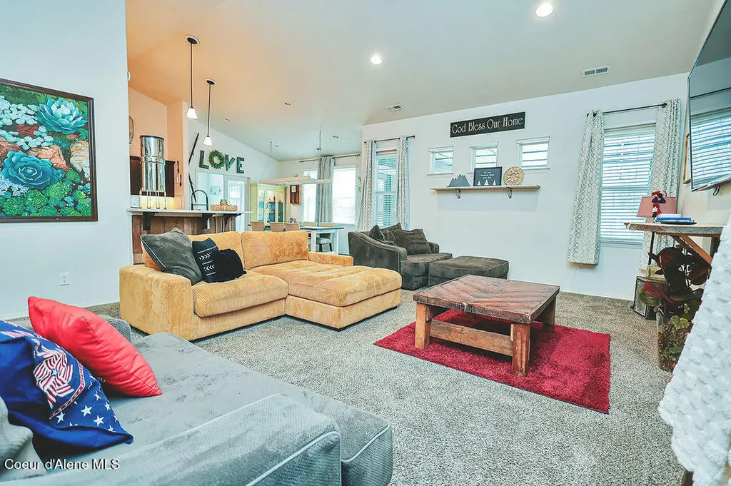 447 Satchel Drive Spirit Lake ID 83869