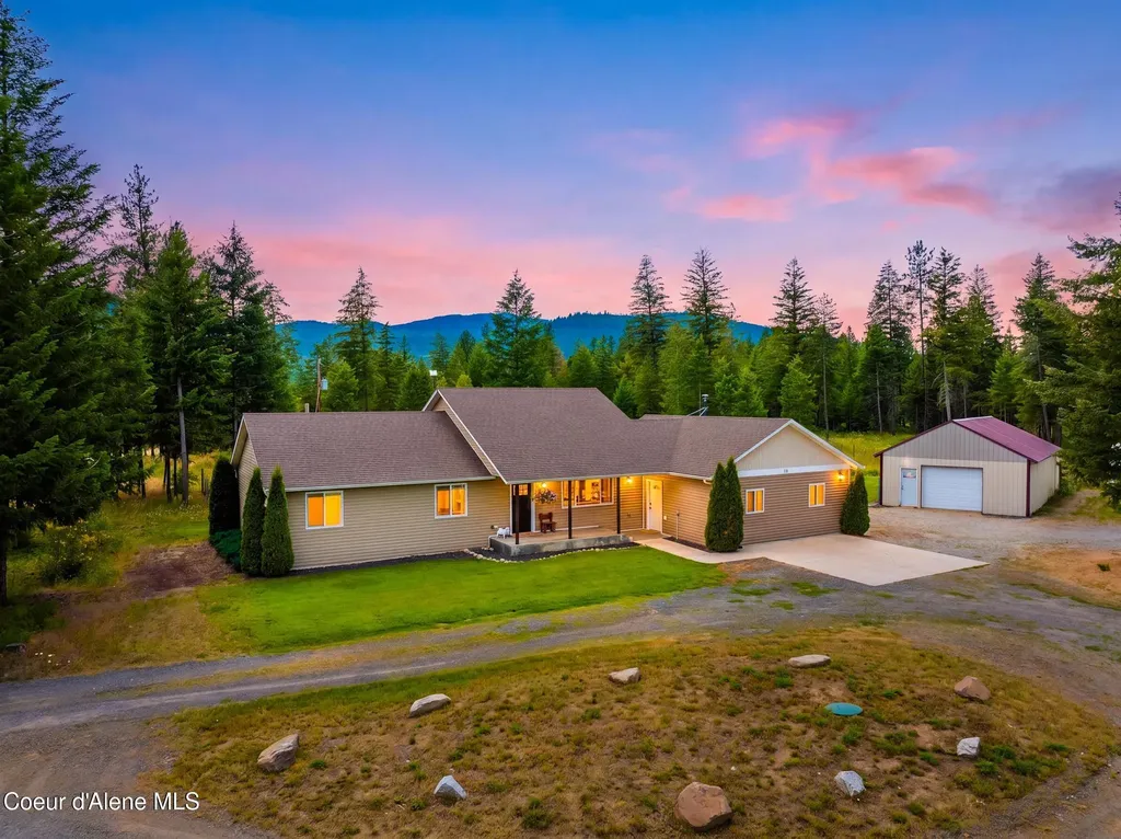 16 Hadley Lane Blanchard ID 83804