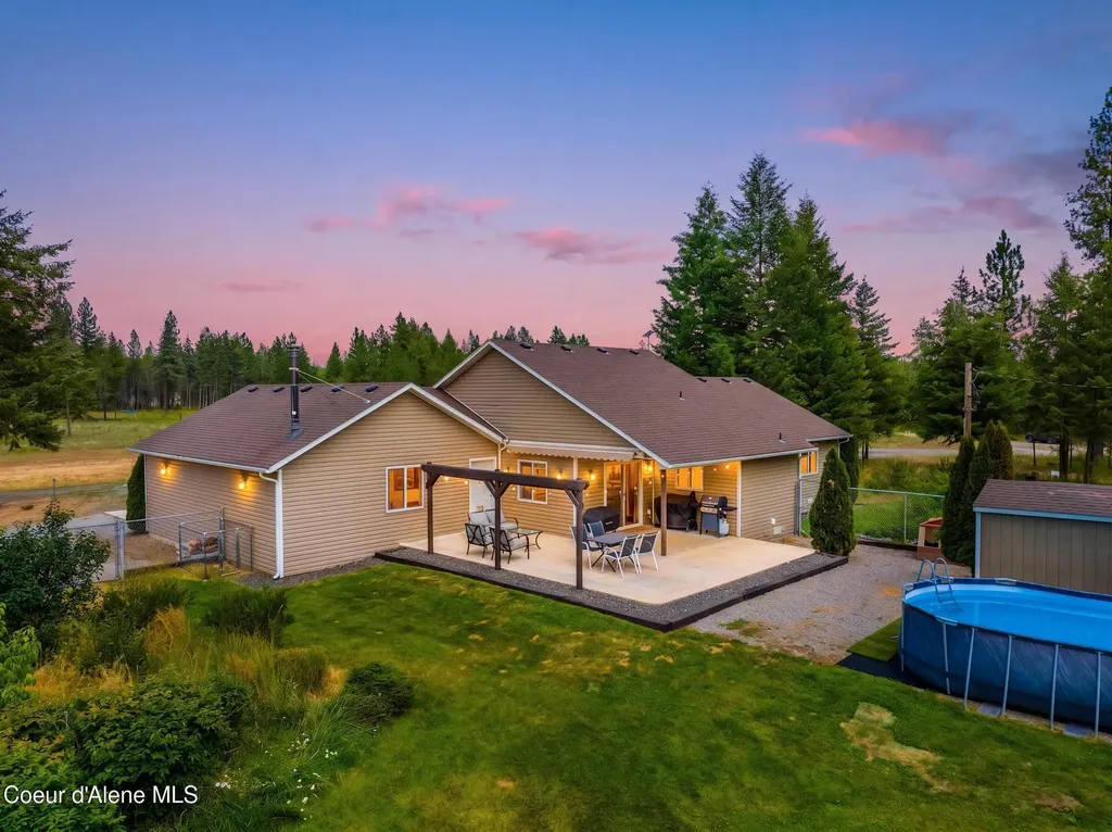 16 Hadley Lane Blanchard ID 83804