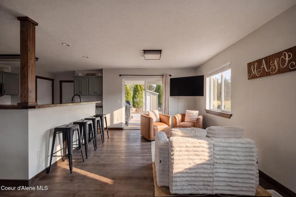 16 Hadley Lane Blanchard ID 83804