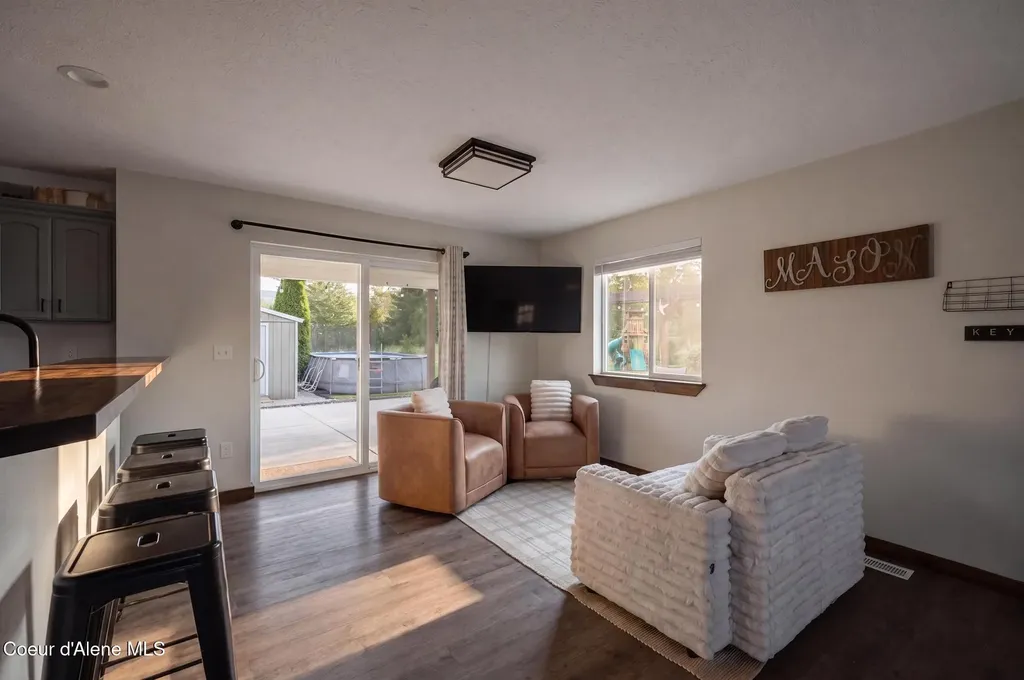 16 Hadley Lane Blanchard ID 83804