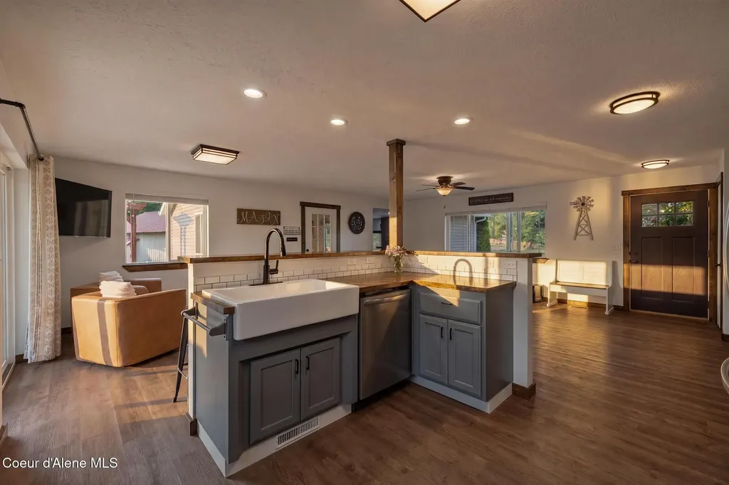 16 Hadley Lane Blanchard ID 83804