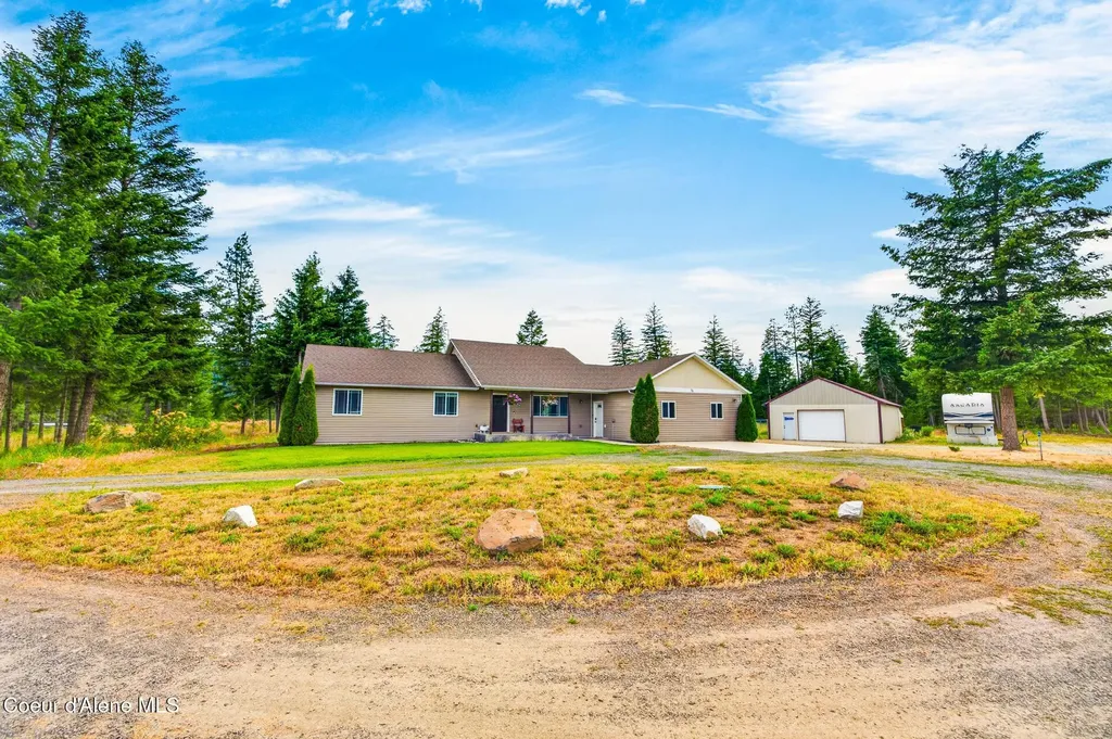 16 Hadley Lane Blanchard ID 83804